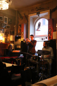 Hellkvist, Tengholm & Oscar Johansson-Werre @ Glenn Miller Café