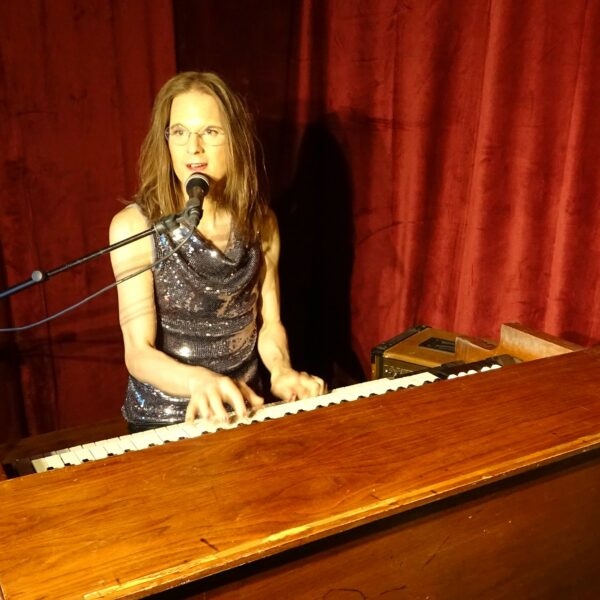 Pentecost stream at the Hammond B3