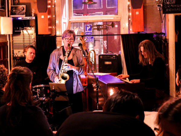 Monik Nordine Trio @ Glenn Miller Café, Oct 29th 2021