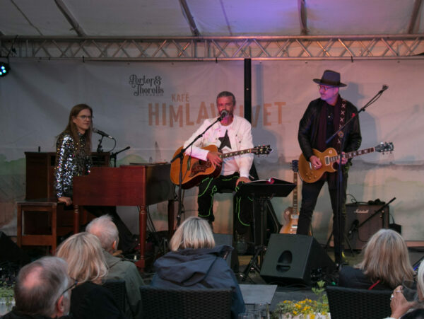 Hunky Dory @ Kafé Himlavalvet, Stockholm on July 16, 2022 6:00 pm
